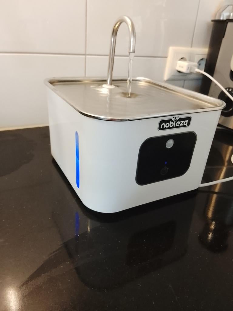 Nobleza waterfontein met filter kat nieuw in doos, ., Nobleza, Nieuw, Ophalen of Verzenden