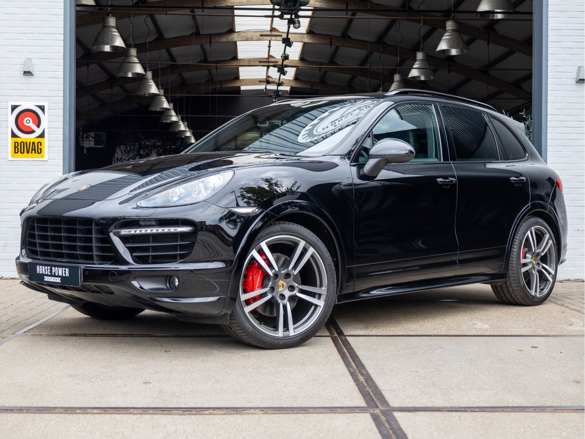 Porsche Cayenne 4.8 GTS *Pano | Luchtvering | Keyless | Navi