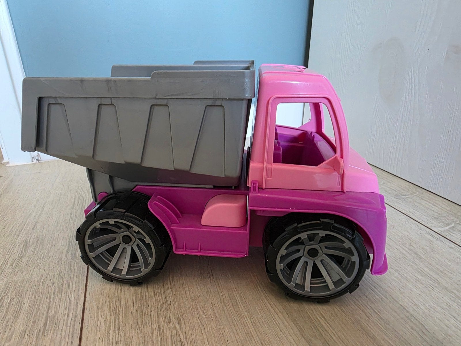 Lena Dumper Roze/Paars Speelgoed Vrachtwagen, Kinderen en Baby's, Speelgoed | Speelgoedvoertuigen, Ophalen of Verzenden, Zo goed als nieuw