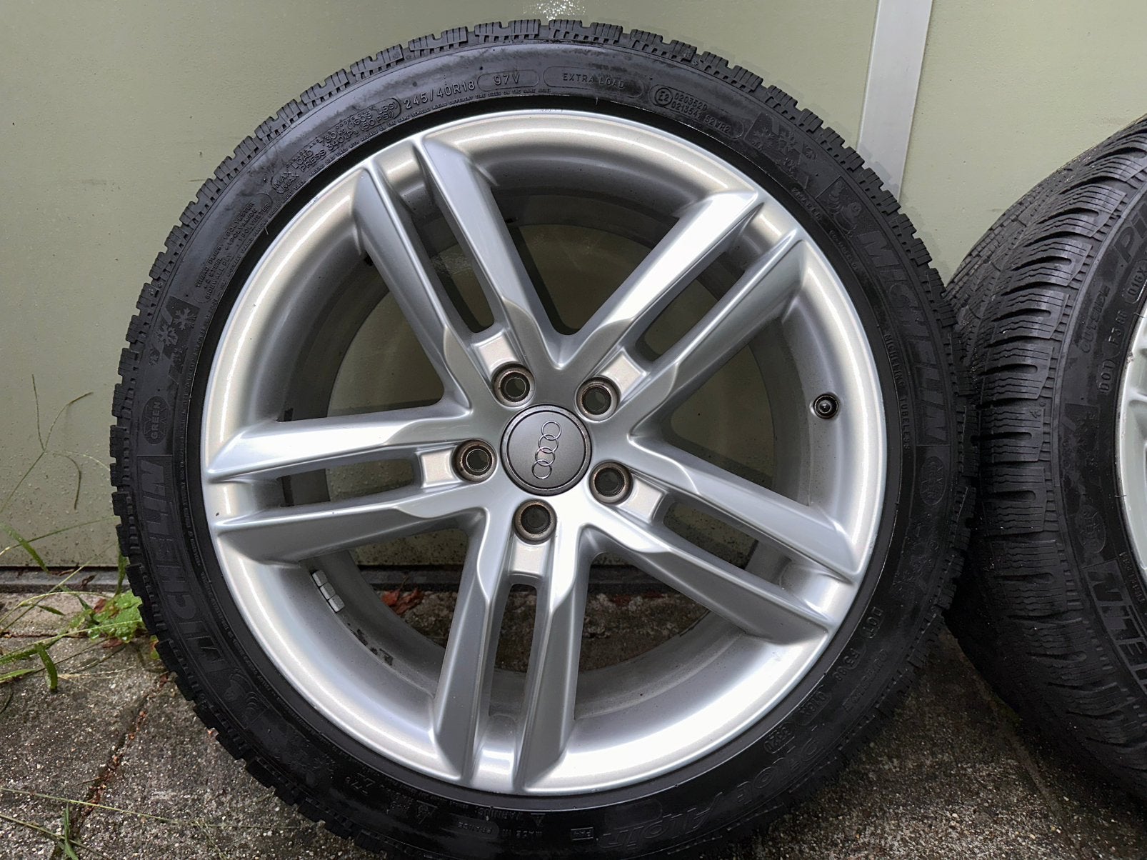 Originele Audi Winterset 5MM 18 inch! +Michelin pilot alpin!, Ophalen, 18 inch, 245 mm, Banden en Velgen