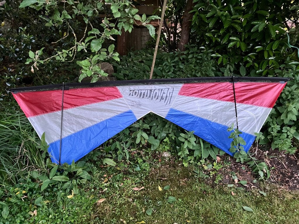 Revolution EXP, Ophalen of Verzenden, Gebruikt, Vierlijns, Vlieger