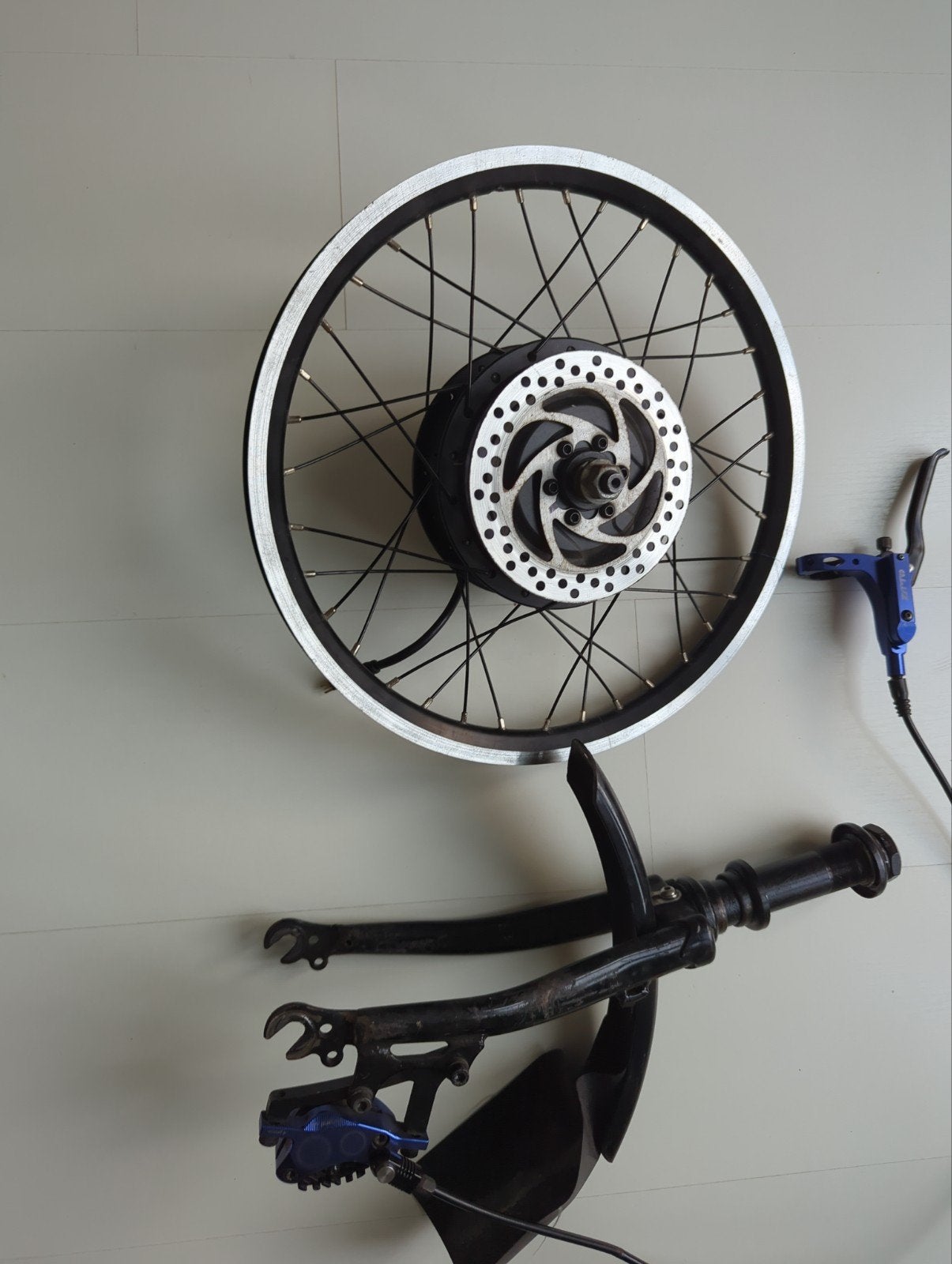 brompton voorwiel met motor en schijfrem, Gebruikt, Onbekend, Ophalen of Verzenden, Aluminium