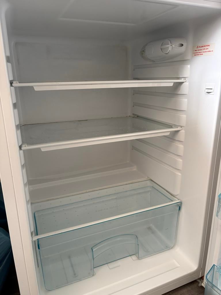 Compacte Koelkast - Ideaal voor kleine ruimtes, Witgoed en Apparatuur, Koelkasten en IJskasten, 75 tot 100 liter, 45 tot 60 cm