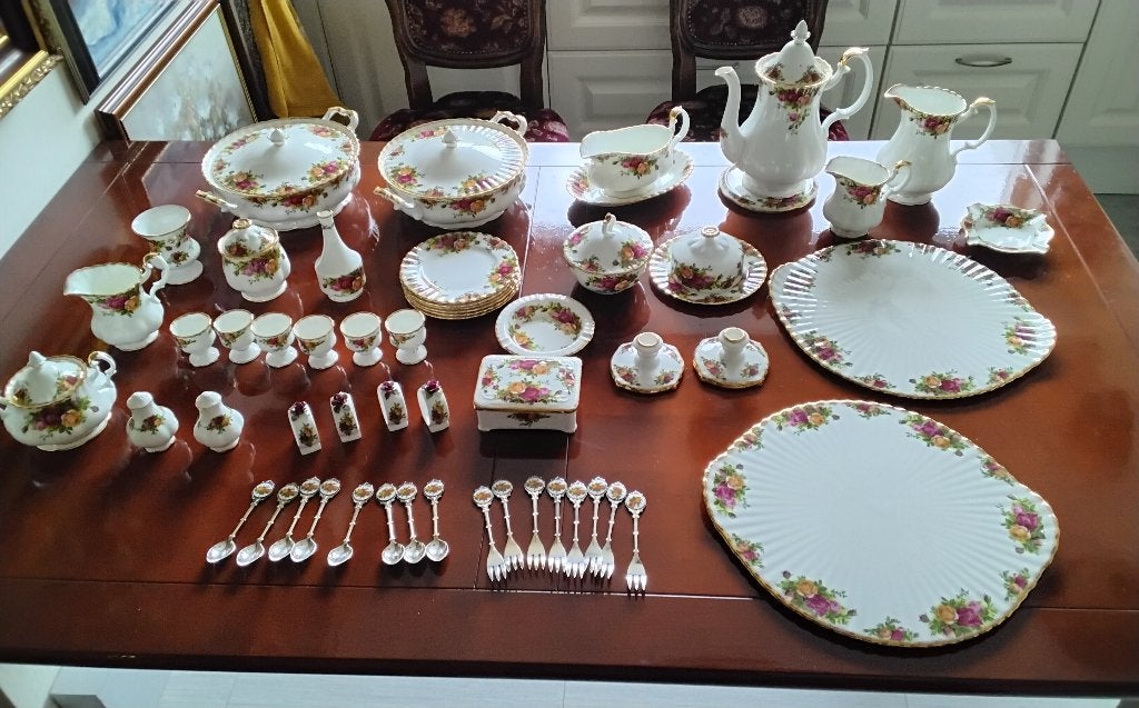 Royal Albert old Country Roses, Verzenden, Klassiek, Overige typen, Zo goed als nieuw
