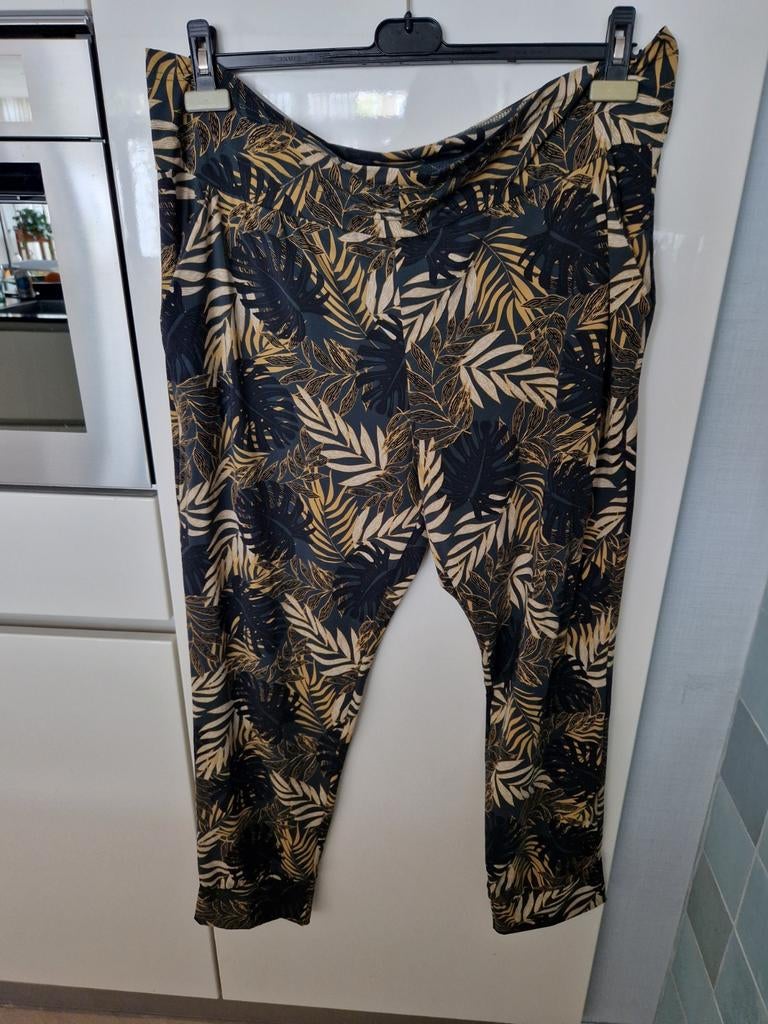 Exxcellent broek maat 48, Kleding | Dames, Grote Maten, Ophalen of Verzenden, Zo goed als nieuw, Zwart, Broek of Spijkerbroek