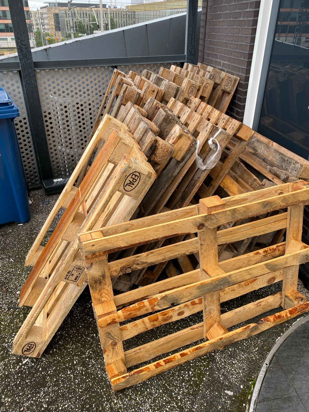 Gebruikte EPAL 18 Pallets - Diverse mat, Doe-het-zelf en Verbouw, Hout en Planken, Ophalen, Gebruikt, 250 tot 300 cm, 50 mm of meer