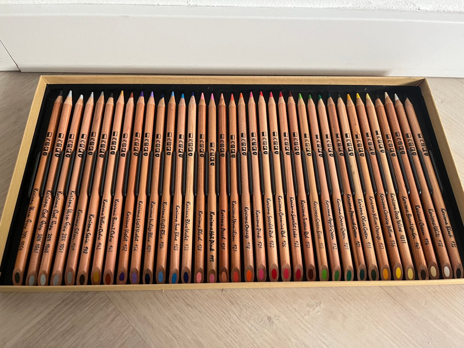 Nieuwe set van 36 Karisma Potloden, Hobby en Vrije tijd, Ophalen, Zo goed als nieuw, Potlood of Stift