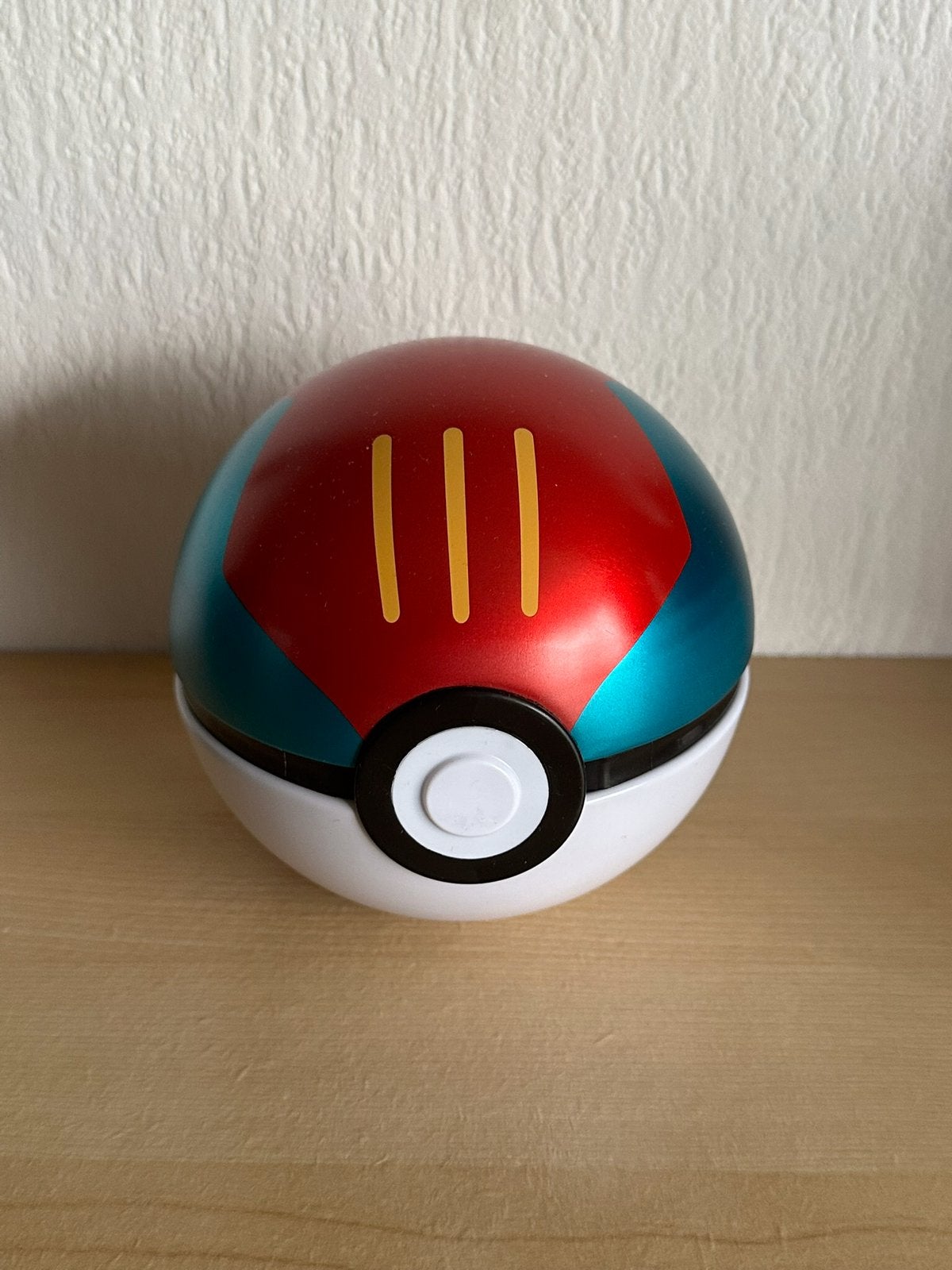 Pokémon Pokeball zonder figuurtje, Ophalen of Verzenden, Zo goed als nieuw