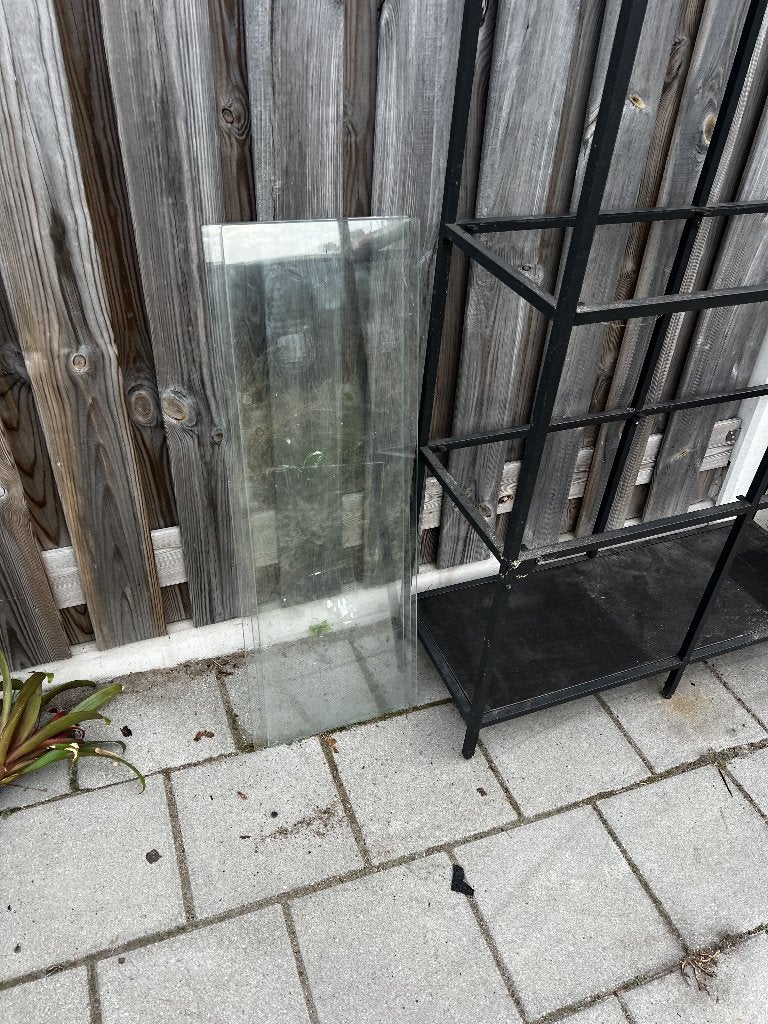 ⁠IKEA VITTSJÖ Stellingkast Zwart 100x175 cm⁠, Ophalen, Gebruikt