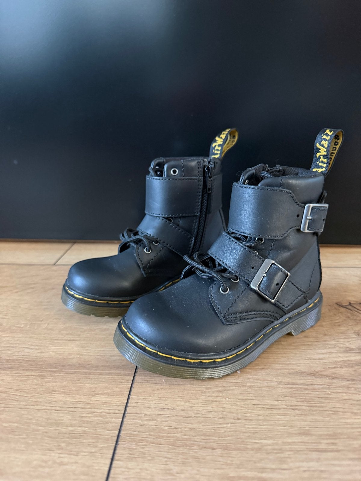 Dr. Martens laarzen, 1 keer gedragen maat 24, Jongen of Meisje, Ophalen of Verzenden, Laarzen, Zo goed als nieuw