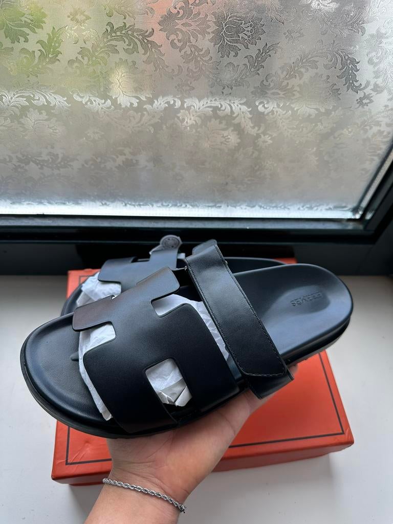 Hermès Chypre Zwart Slippers Nieuw, Kleding | Dames, Schoenen, Ophalen of Verzenden, Nieuw, Zwart, Slippers