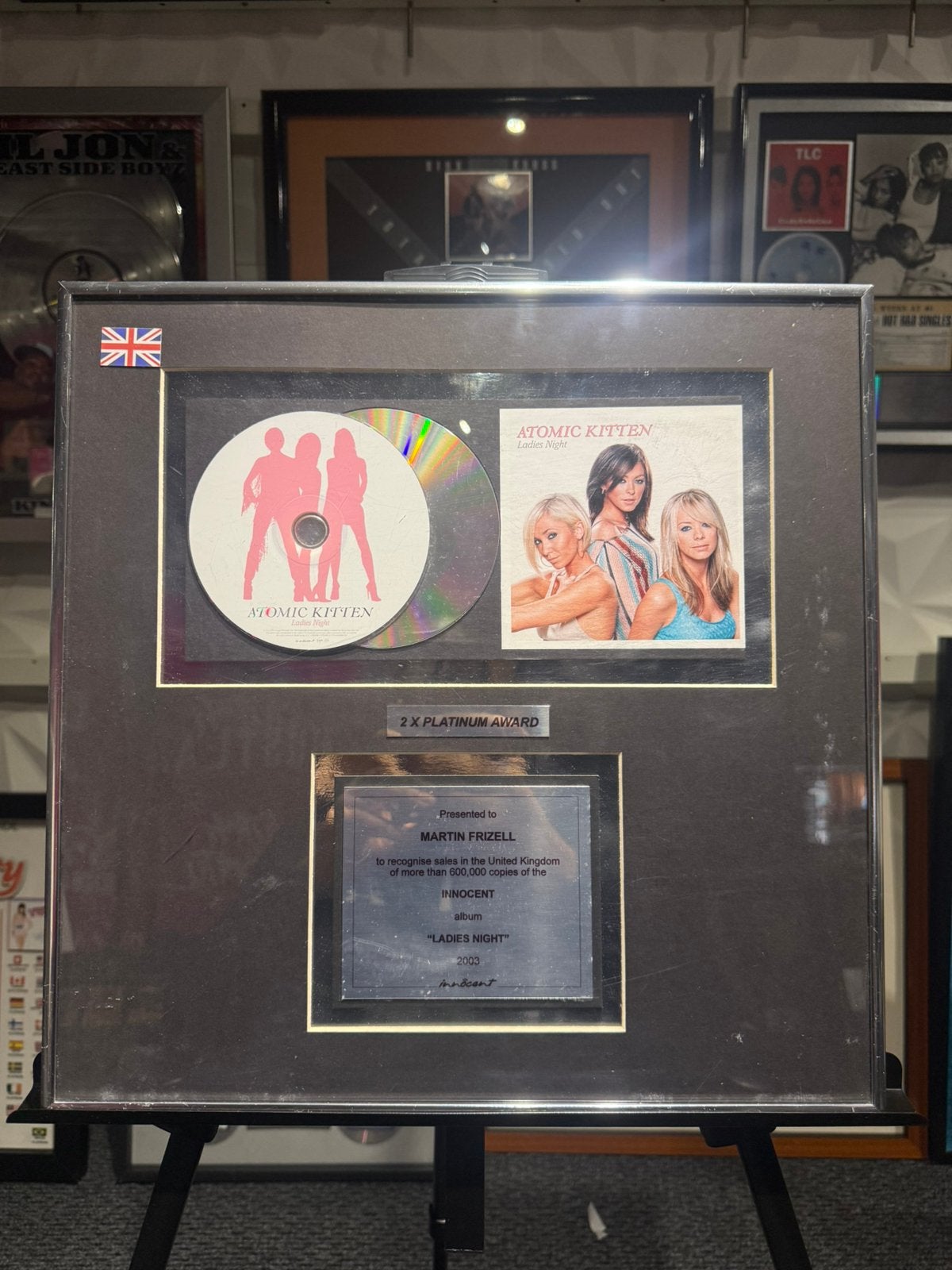 Atomic Kitten - Ladies Night 2x UK Platina Award, Ophalen of Verzenden, Zo goed als nieuw, Overige typen