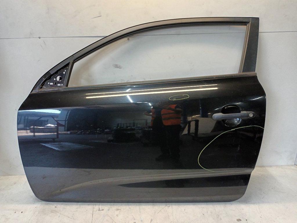 Portier links voor Kia Cee'd, Onderdelen@venauto.nl, Van der Ven Autorecycling B.V., Ettenseweg 76, 4706 PB Roosendaal, The Netherlands