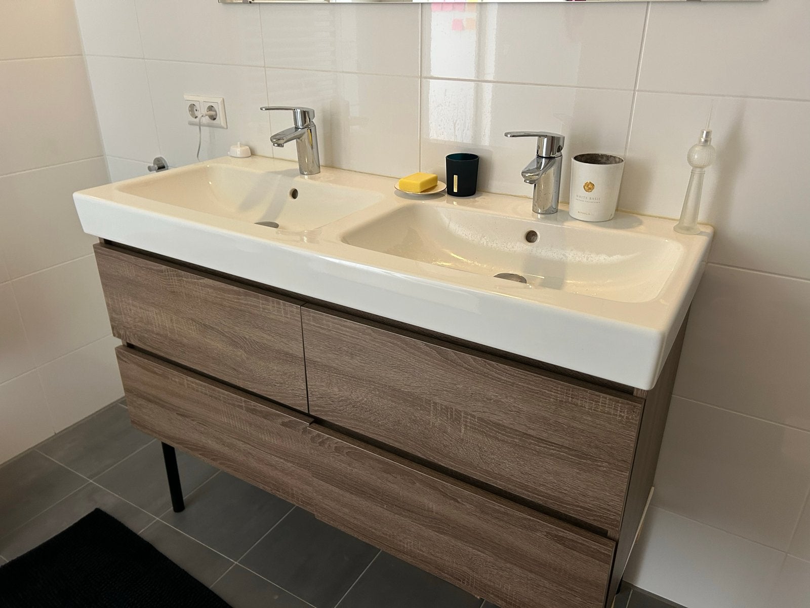Wastafelkast 120x46x52 cm met onderstel (excl. wasbak), Huis en Inrichting, Badkamer | Badkamermeubels, Ophalen, Gebruikt, 100 tot 150 cm