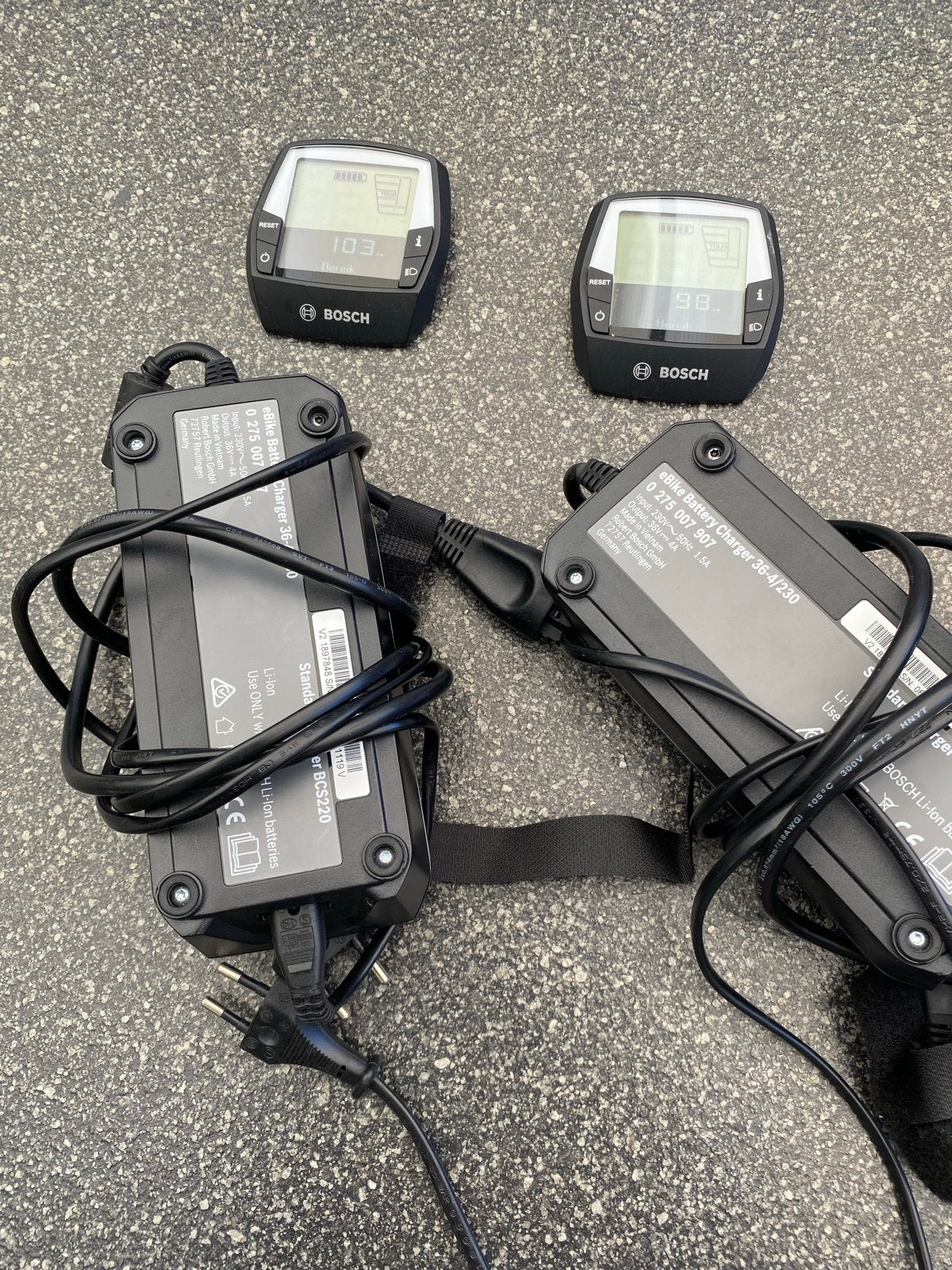 Bosch E-bike Opladers en Displays (2 sets), Fietsen en Brommers, Fietsaccessoires | Fietsaccu's, Ophalen of Verzenden, Gebruikt