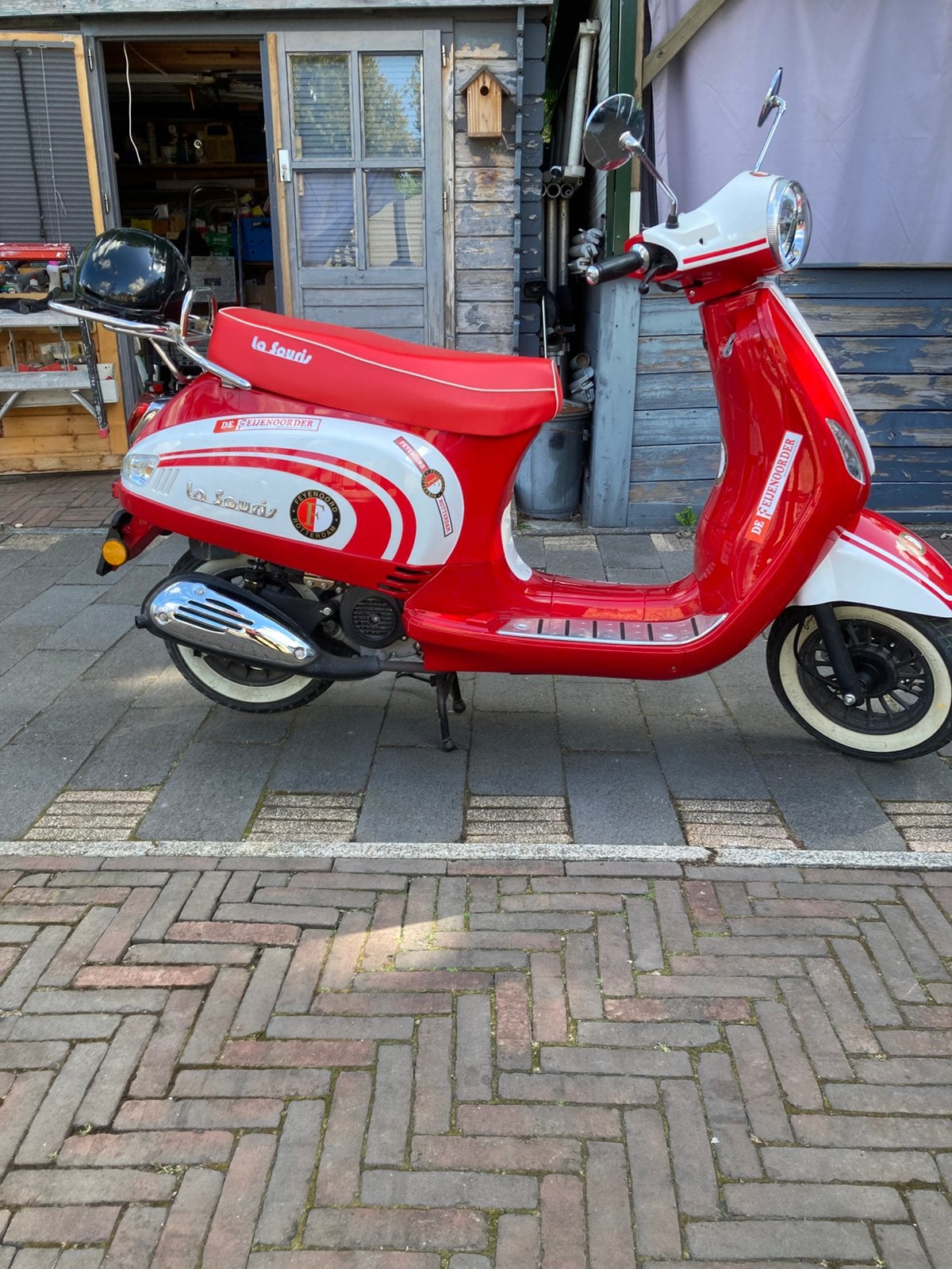 Feyenood scooter te koop km stand 355, Fietsen en Brommers, Ophalen, Zo goed als nieuw, Benzine