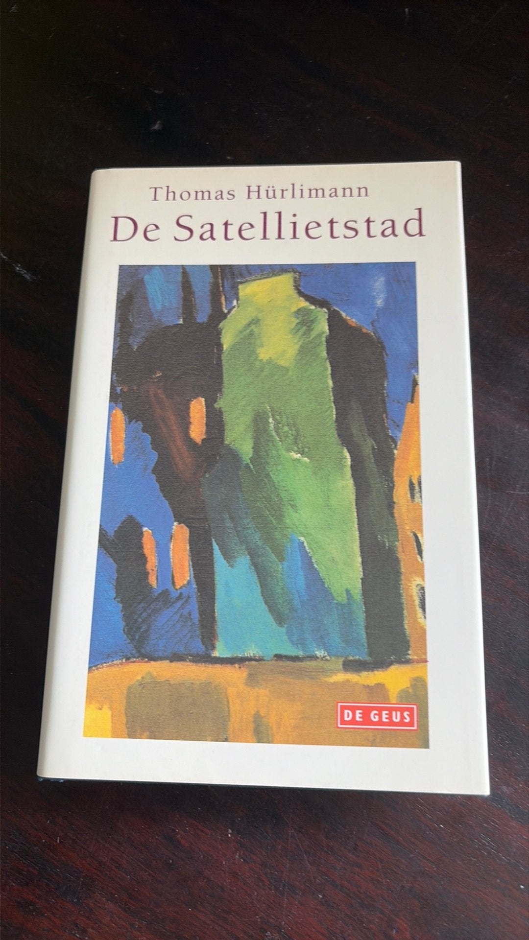 De Satellietstad - Thomas Hürlimann, Ophalen of Verzenden, Gelezen, Europa overig