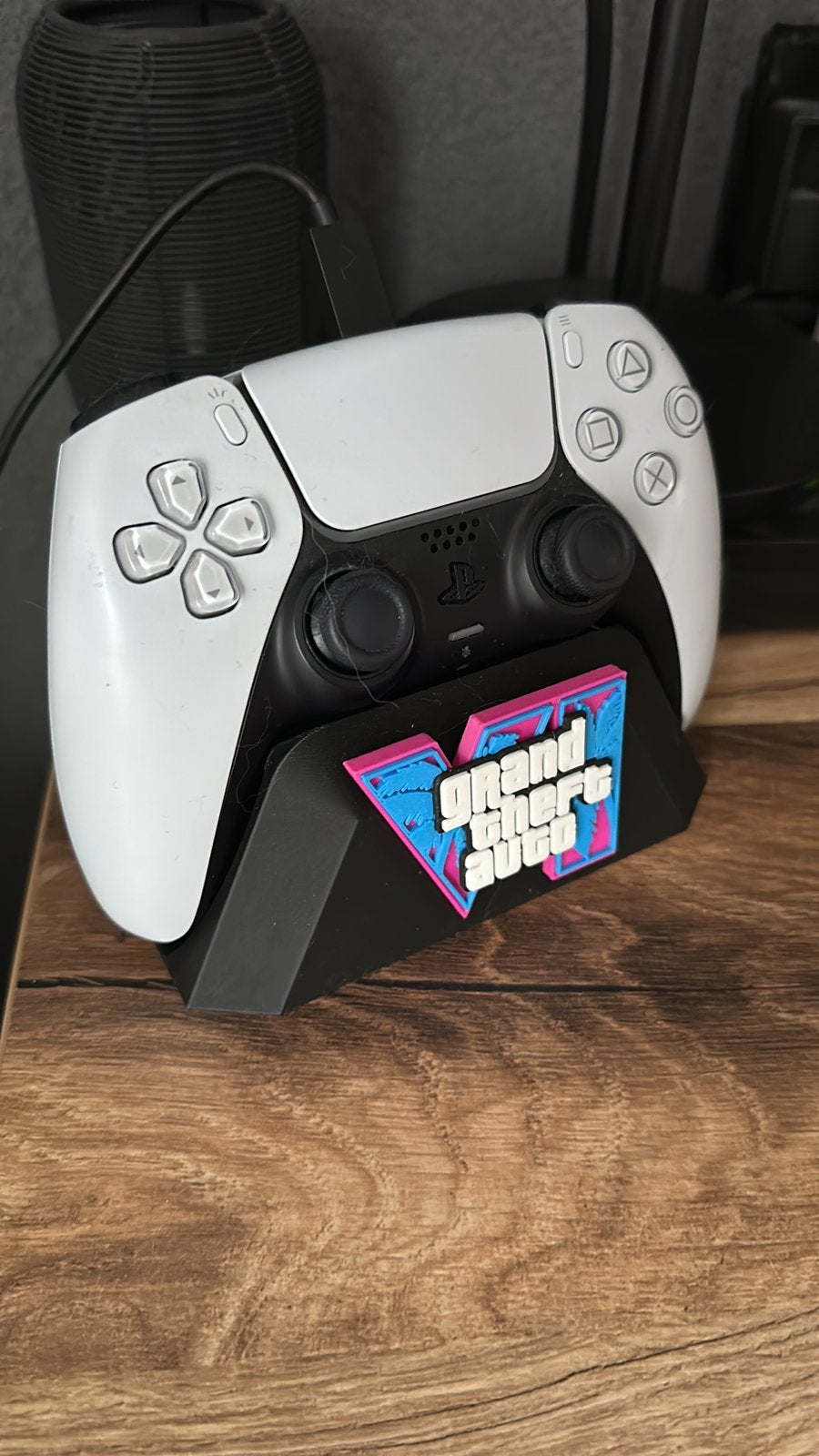 Ps5 controller houder GTAVI Controller stand, Ophalen of Verzenden, Nieuw, Overige controllers, PlayStation 5