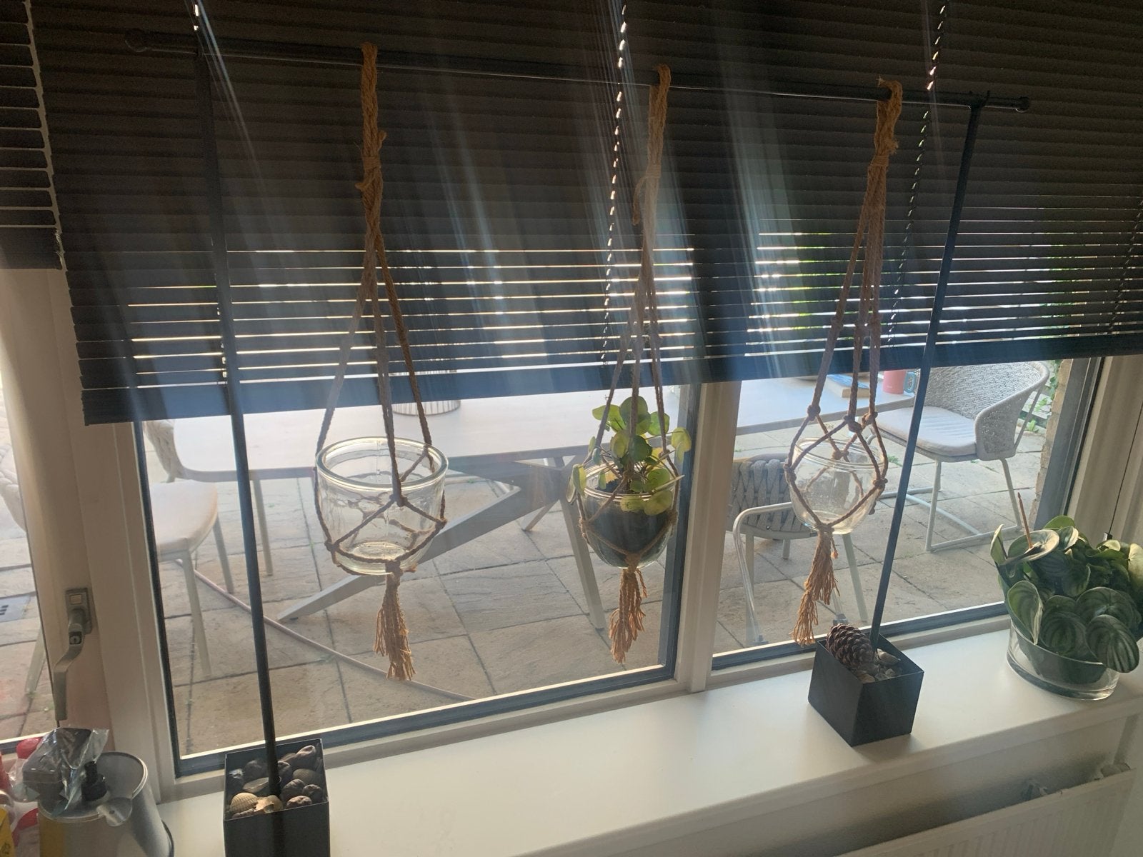 Uittrekbare metalen plantenhanger met 3 glazen potten, Ophalen, Gebruikt, Zwart, Metaal