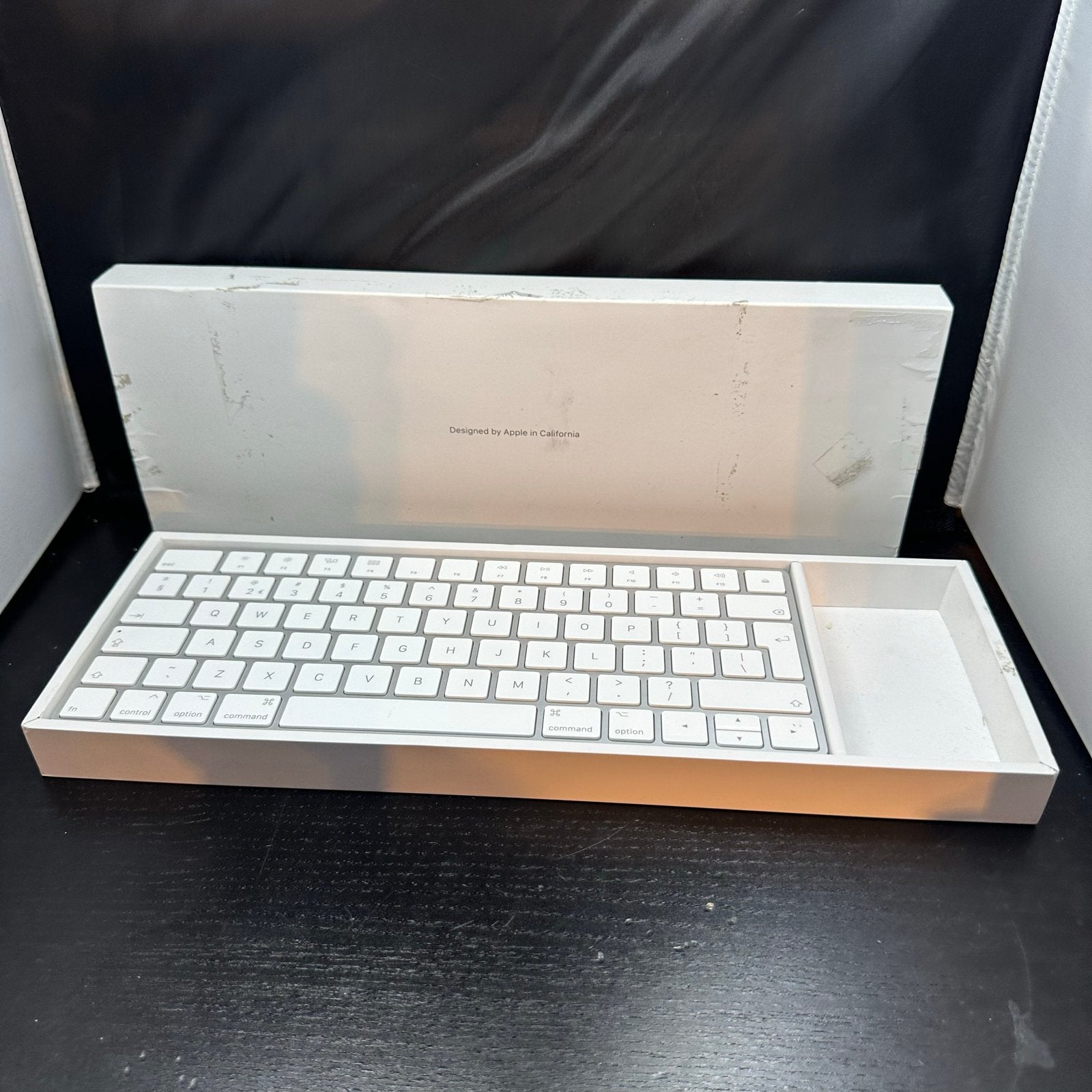Apple Magic Keyboard (Model A1644) UK/QWERTY met doos, S, Verzenden, Zo goed als nieuw, Draadloos