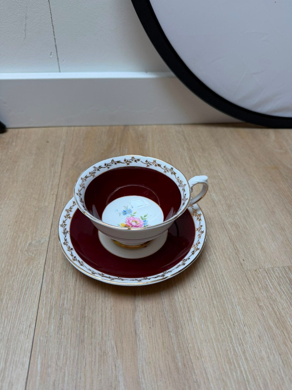 Royal Grafton Theekop en Schotel - Bordeau Rood met Goud, Ophalen of Verzenden