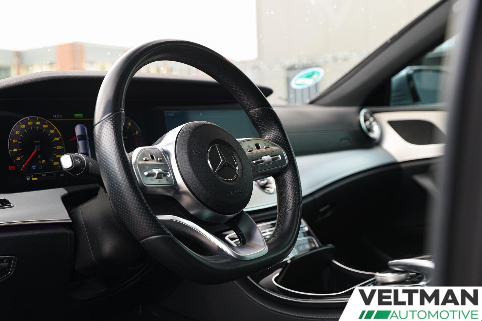 Mercedes CLS-klasse 450 4MATIC AMG LINE DISTRONIC LEDER HEAD, Auto's, Mercedes-Benz, Gebruikt, 367 pk, Leder, Bedrijf