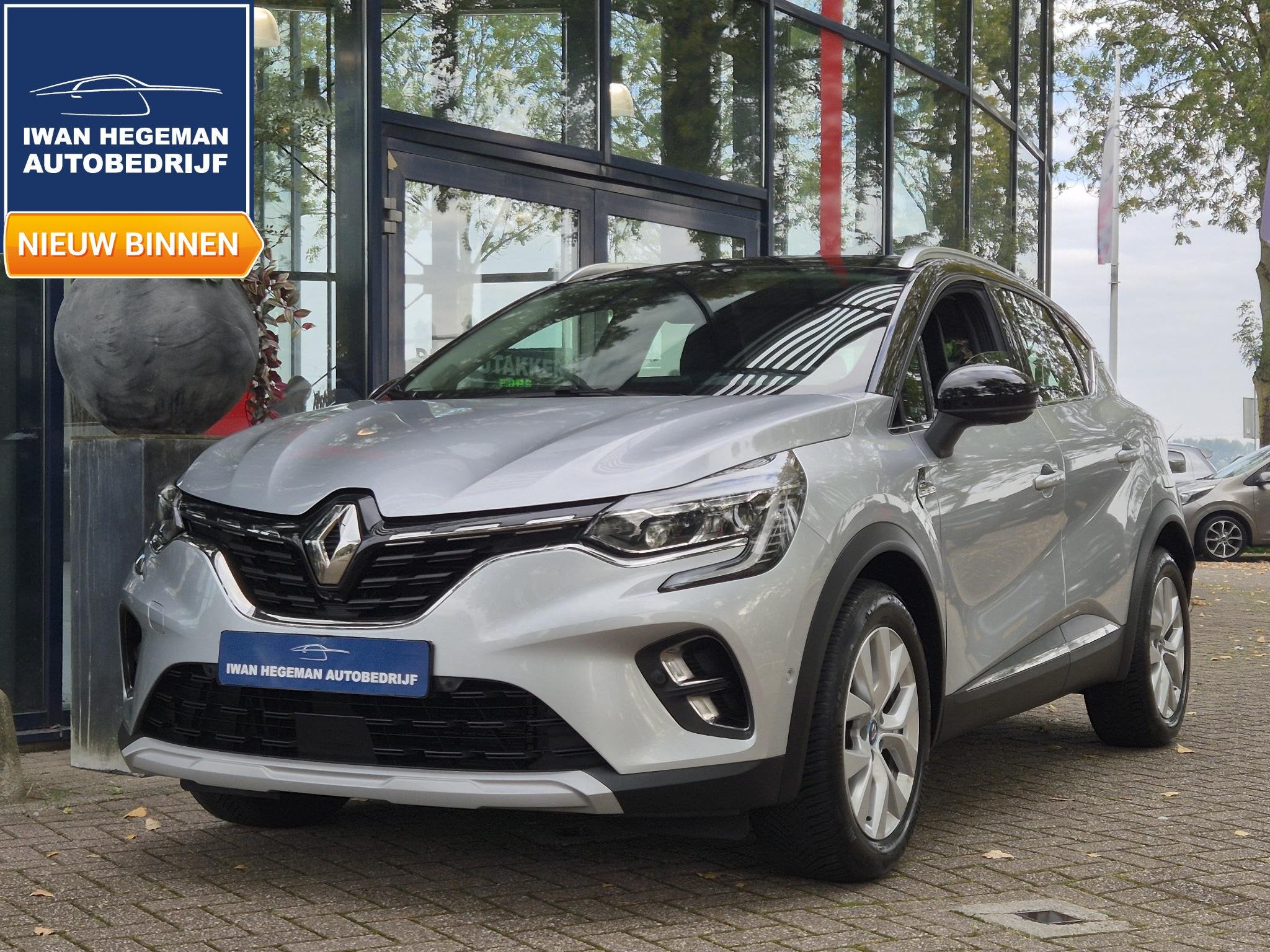 Renault Captur PHEV 1.6 E-Tech Hybrid 160 Intens | | Trekhaa
