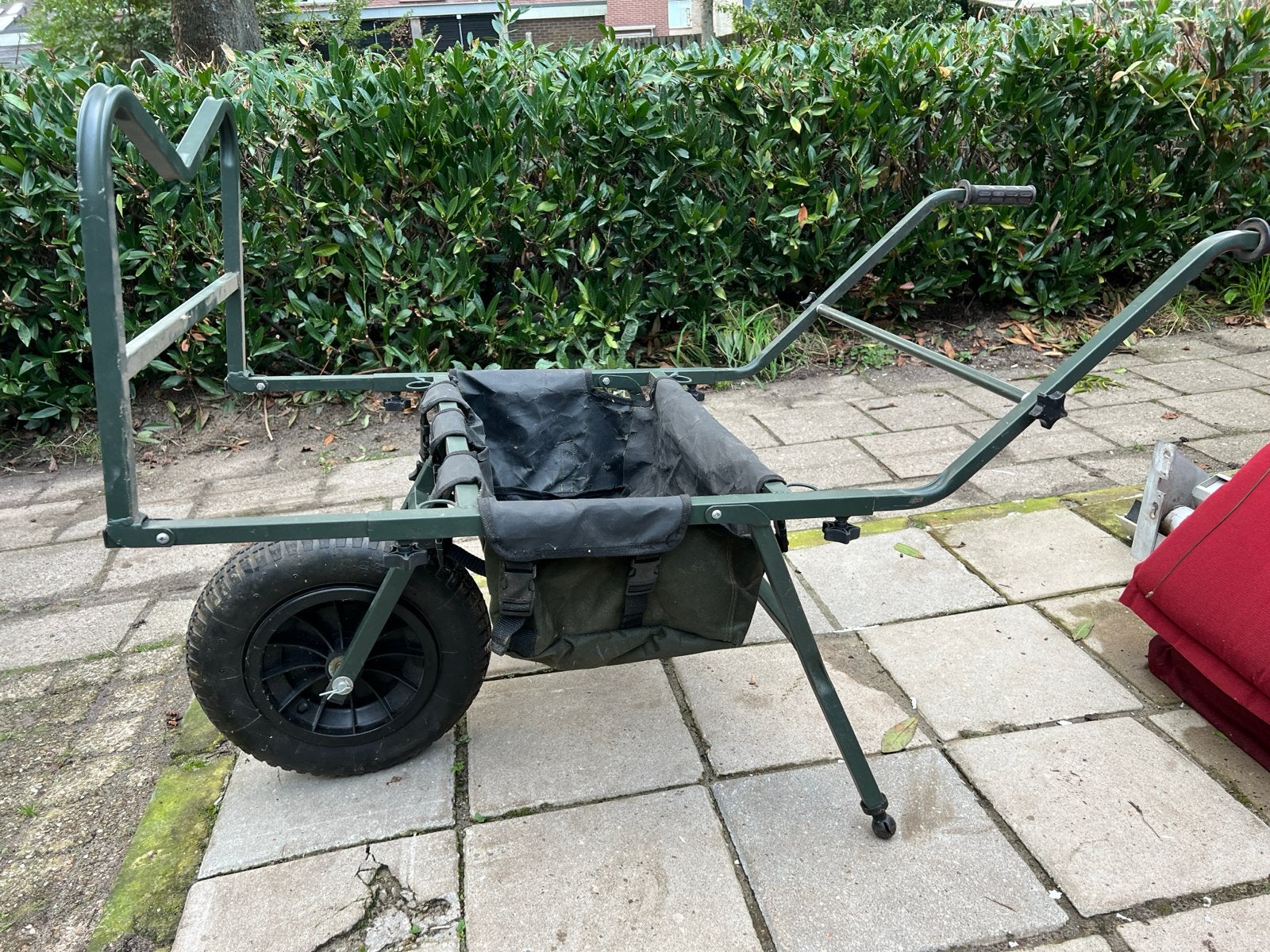 Stevige Cargo Barrow - Ideaal voor Vissen of Tuin, Ophalen, Gebruikt