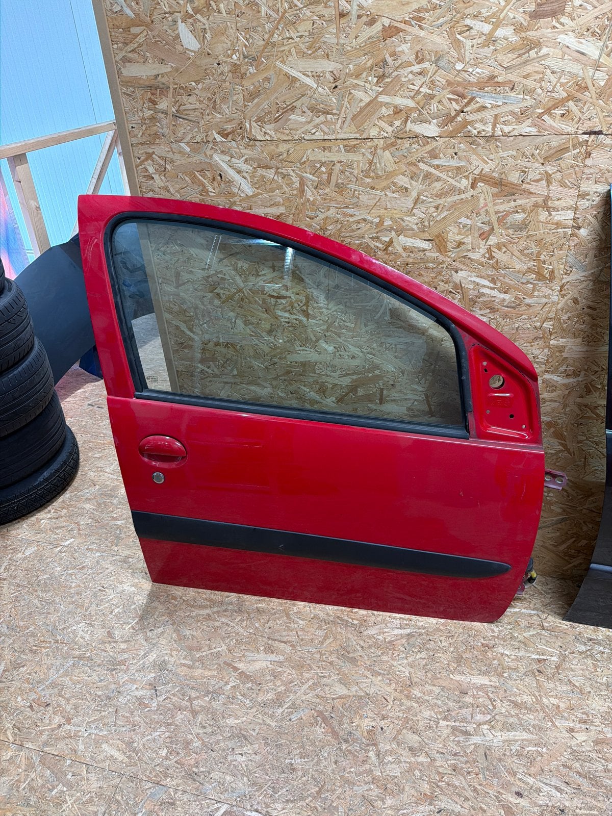 Toyota Aygo Deur Rechts Voor - Rood, Ophalen, Gebruikt