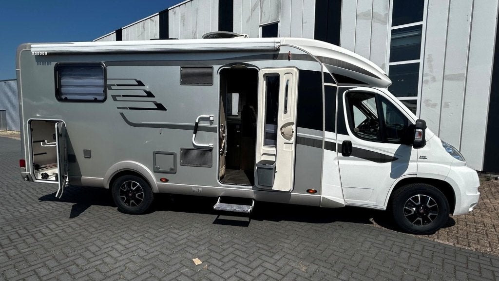 Hymer Tramp CL 698 Lithium 150AH, nw Alu velgen, nw banden, Achteruitrijcamera, Ringverwarming, Fiat, 7 tot 8 meter