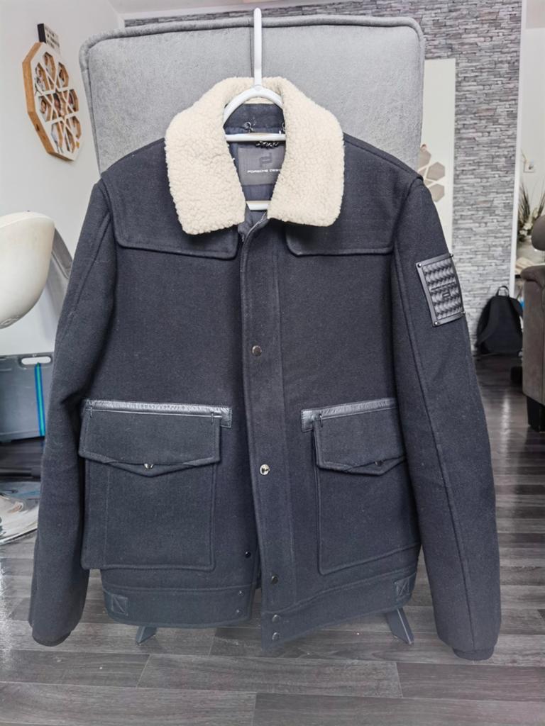 Origineel porsche design vest van hoog kwaliteit 

Maat :, Kleding | Heren, Maat 48/50 (M), Zwart, Ophalen of Verzenden, Zo goed als nieuw