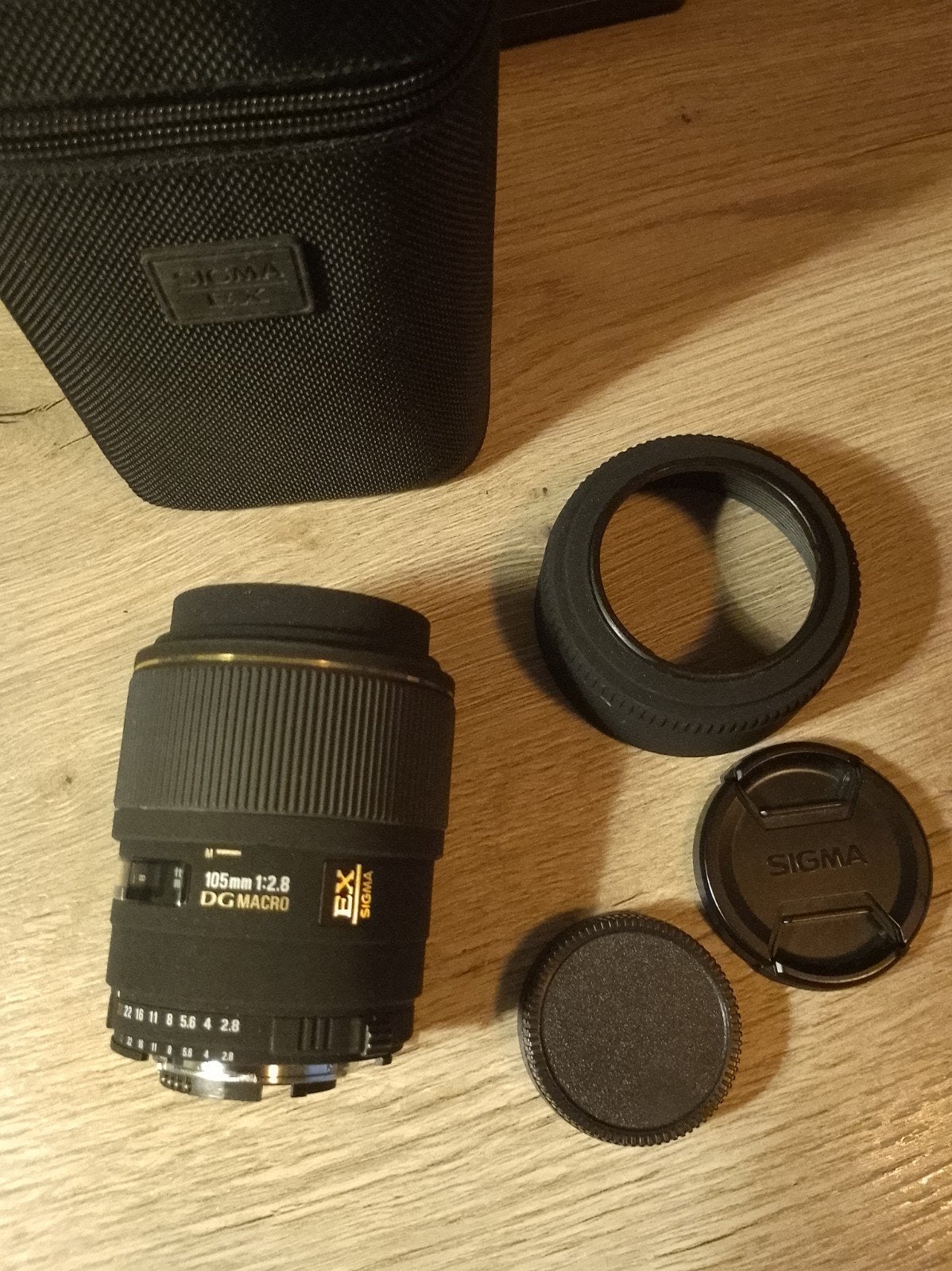 Sigma 105mm 1:2.8 DG MACRO lens met Nikon F-vatting, Ophalen, Macrofunctie, Gebruikt, Sigma