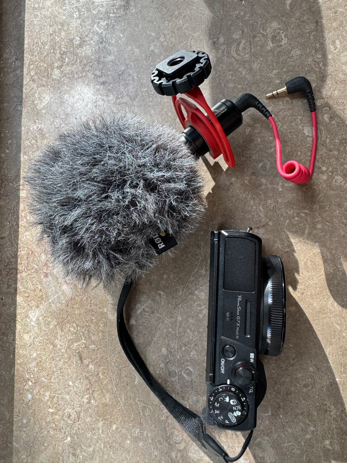 Foto 5 van Canon G7X Mark III Vlog Kit + Rode Microfoon
