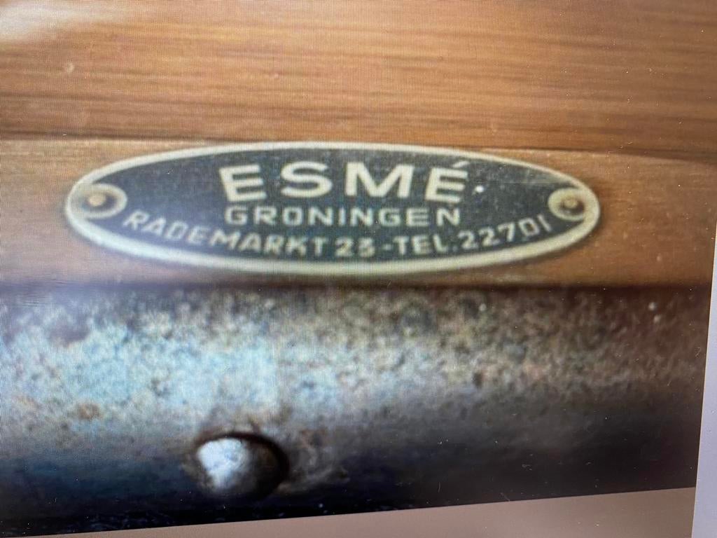 Gezocht Fabrikantplaatje Esmé Vitrine, Ophalen of Verzenden