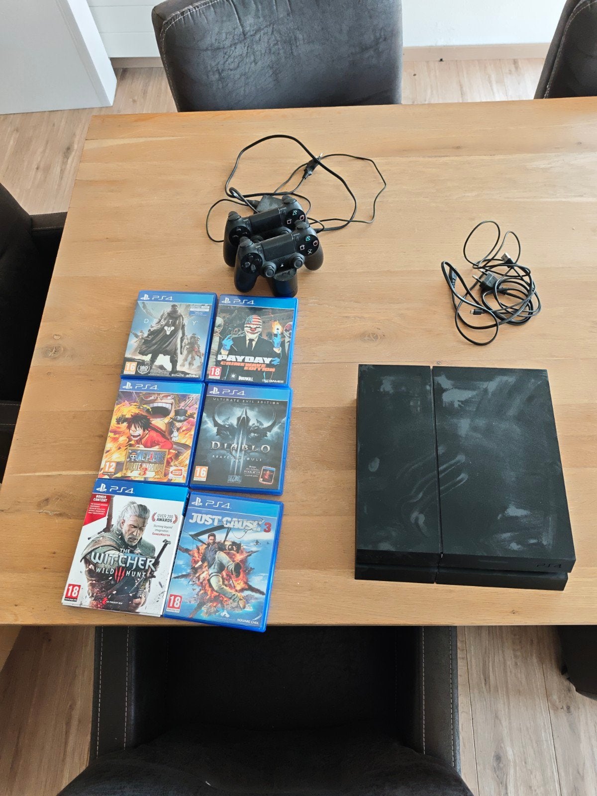 PlayStation 4 met 6 spellen en 2 controllers, Spelcomputers en Games, Met 2 controllers, Ophalen of Verzenden, Original, 500 GB