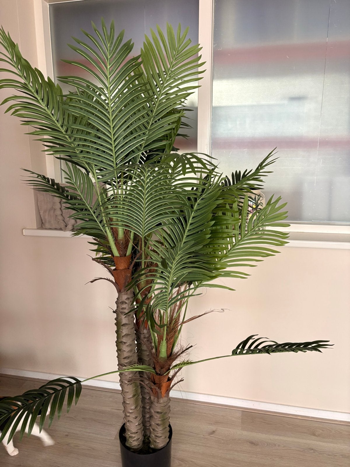 Grote kunstpalm - Realistische decoratie voor binnen, Binnen, Groen, Kunstplant, Zo goed als nieuw