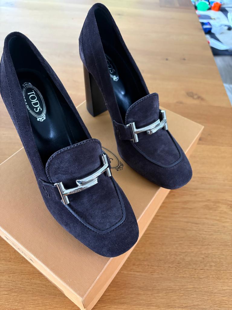 Authentieke Tod's Hoge Hak Pumps - Maat 37.5, Ophalen of Verzenden, Zo goed als nieuw, Bruin, Pumps