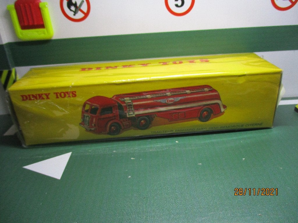 Dinky Toys Atlas Panhard Esso, Nieuw, Dinky Toys, Ophalen of Verzenden, X