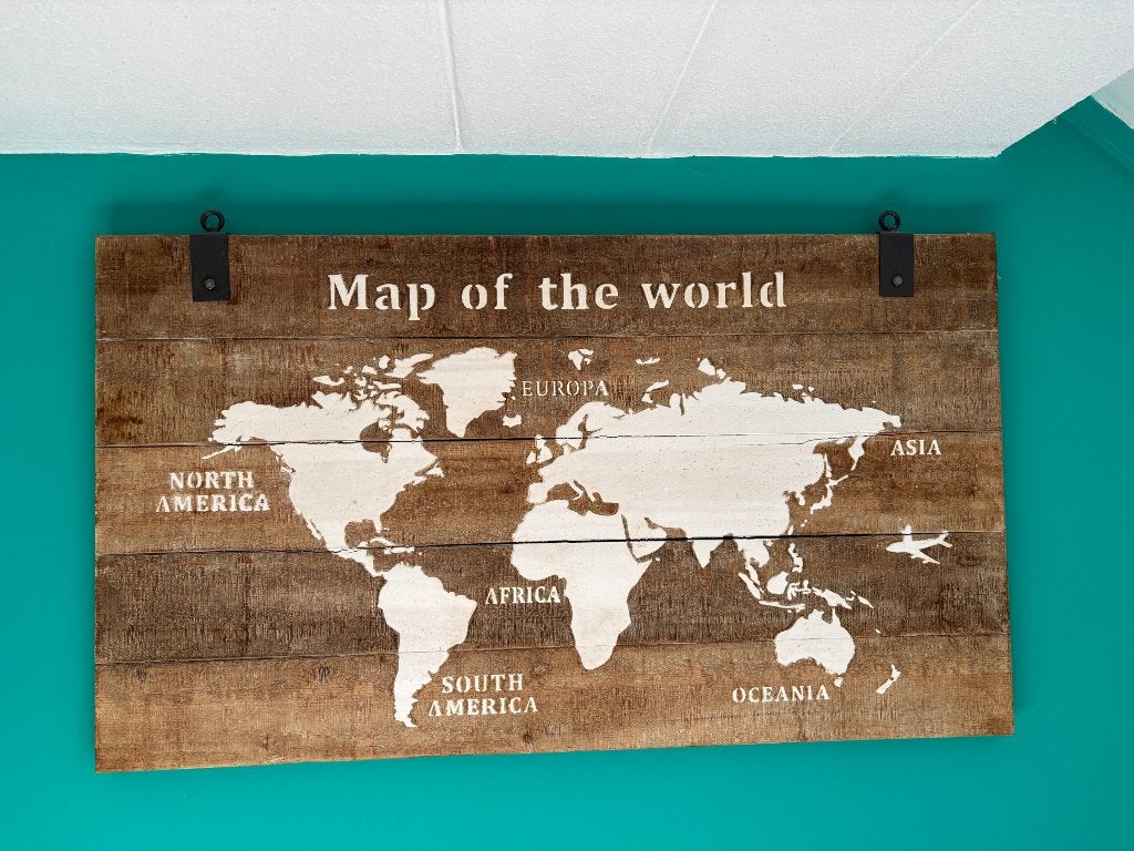 Muurbord map of the world, Ophalen, 140 cm, Decoratieobject, Zo goed als nieuw