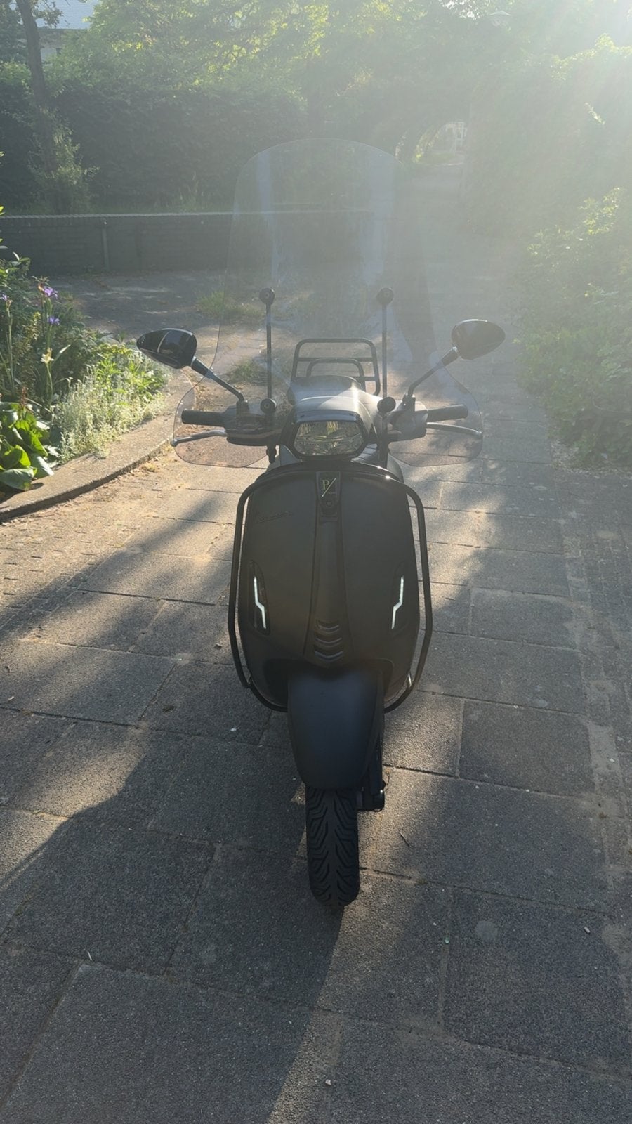 Vespa Sprint 2021 - Zo goed als nieuw, 35KM/u, Audi LED, Fietsen en Brommers, Scooters | Vespa, Overige modellen, Maximaal 45 km/u