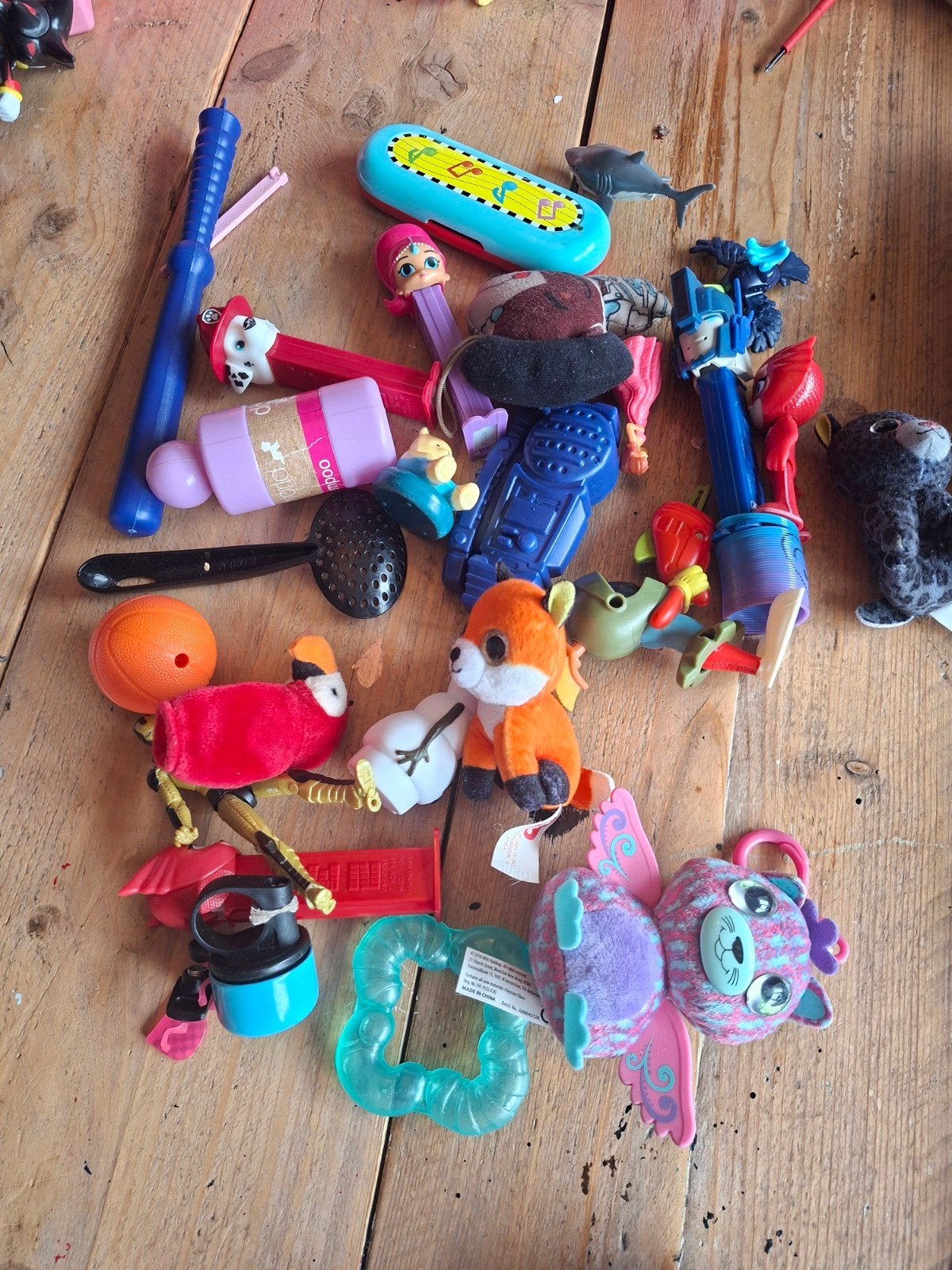 Diverse speelgoed en poppenbedje, Ophalen of Verzenden