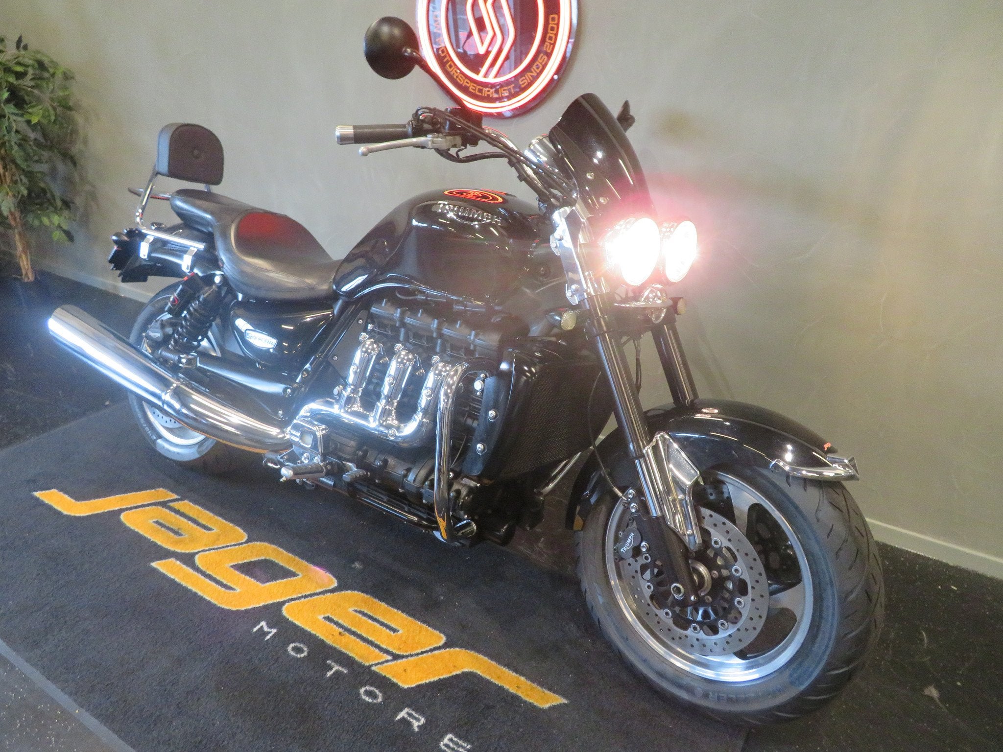 Triumph ROCKET 3 ROADSTER NIEUWSTAAT! HISTO (bj 2012), Motoren, Toermotor, Gebruikt, Bedrijf
