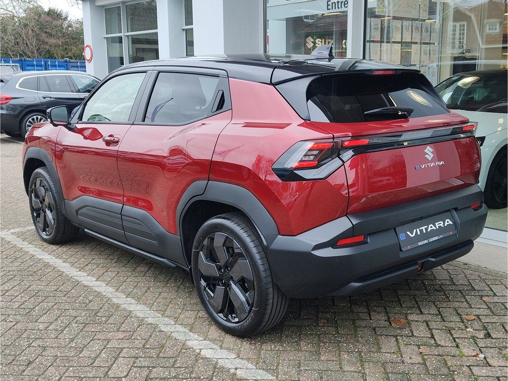 Suzuki e Vitara STYLE 61 kWh | DEMO DEAL! | Garantie tot 203, Auto's, Suzuki, 12 maanden, Leder en Stof, Origineel Nederlands