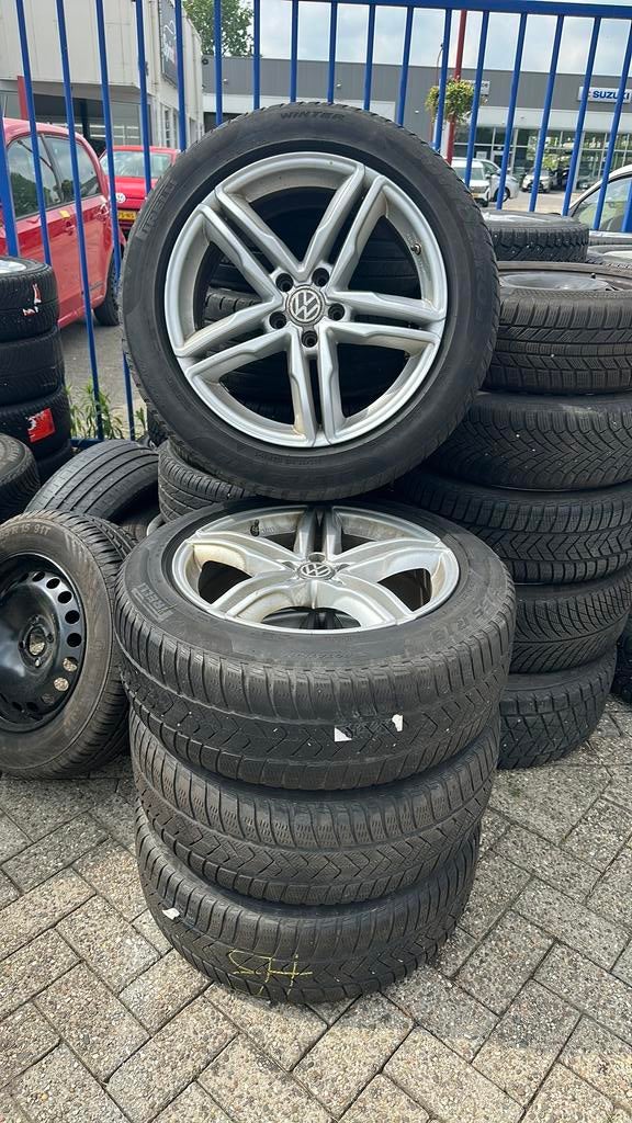 Velgen set VW Tiguan vanaf 2011 Perelli winterbanden 18 inch, Ophalen of Verzenden