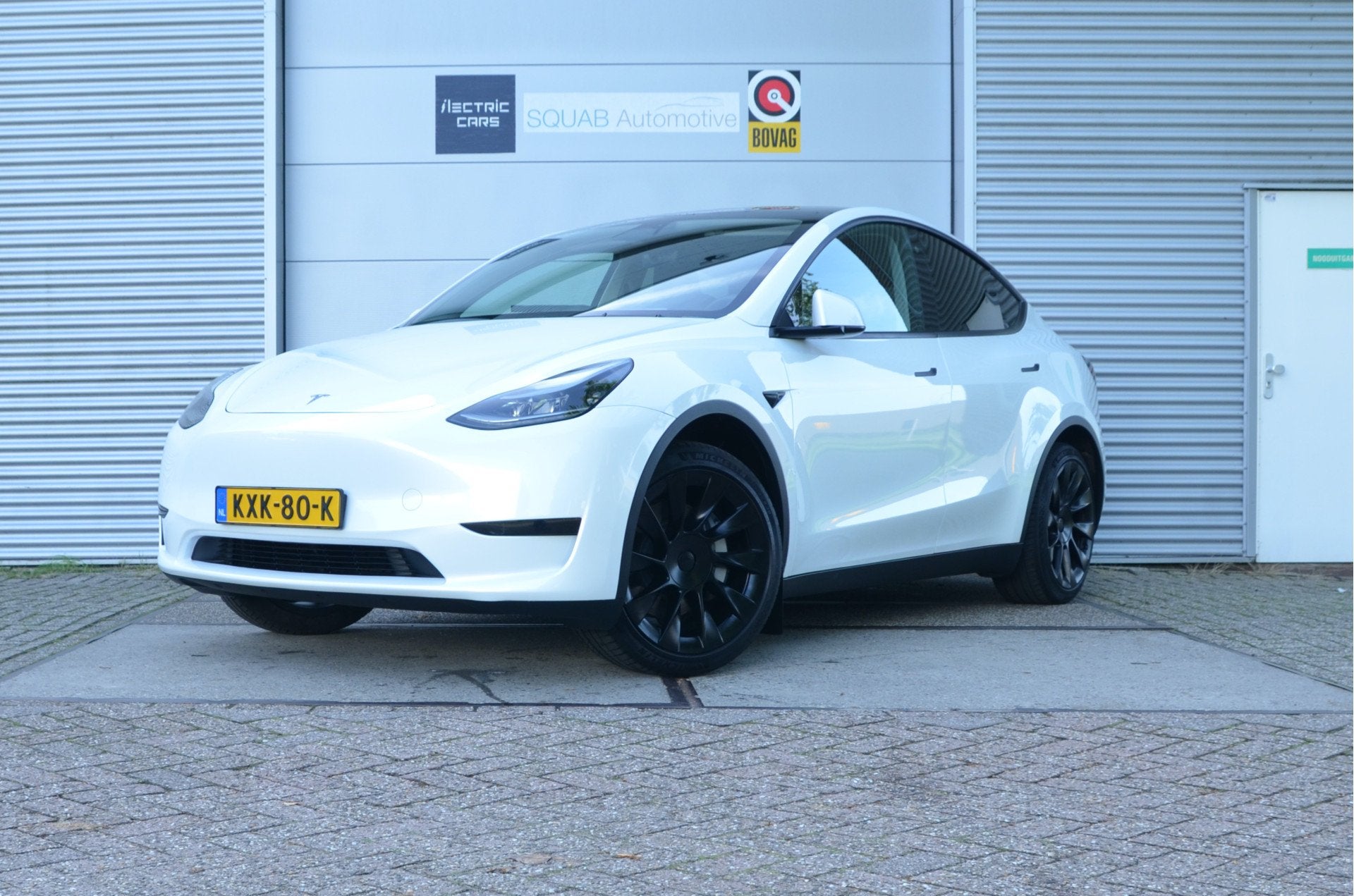 Tesla Model Y Long Range RWD 75 kWh AutoPilot3.0 Ryzen, Auto's, Automaat, Achterwielaandrijving, Gebruikt, Wit