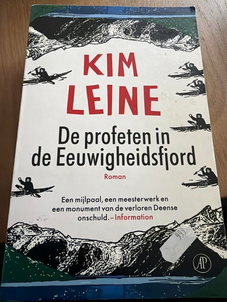 WK2.  De profeten in de Eeuwigheidsfjord - Kim Leine (Roman), Ophalen of Verzenden, Zo goed als nieuw, Nederland