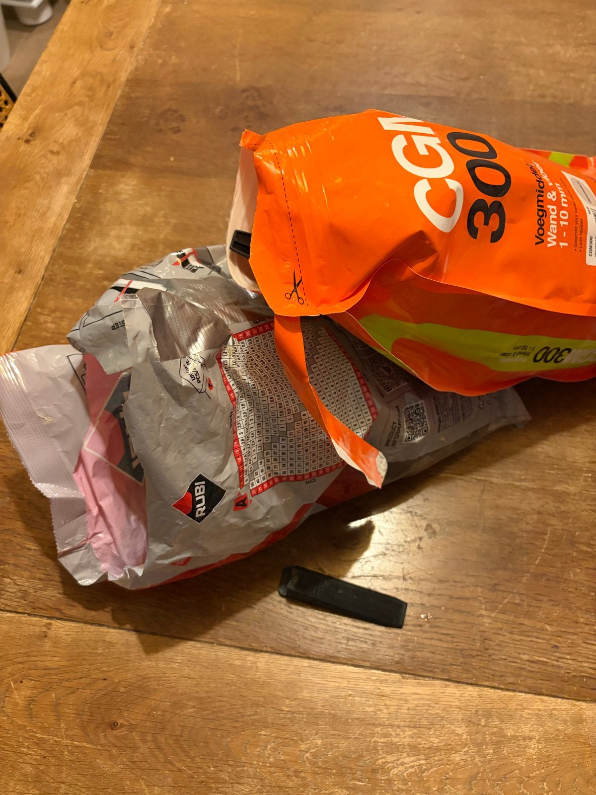 Rubi tegel levelling systeem: keggen en 2mm strips, Doe-het-zelf en Verbouw, Tegels, Ophalen of Verzenden, Gebruikt