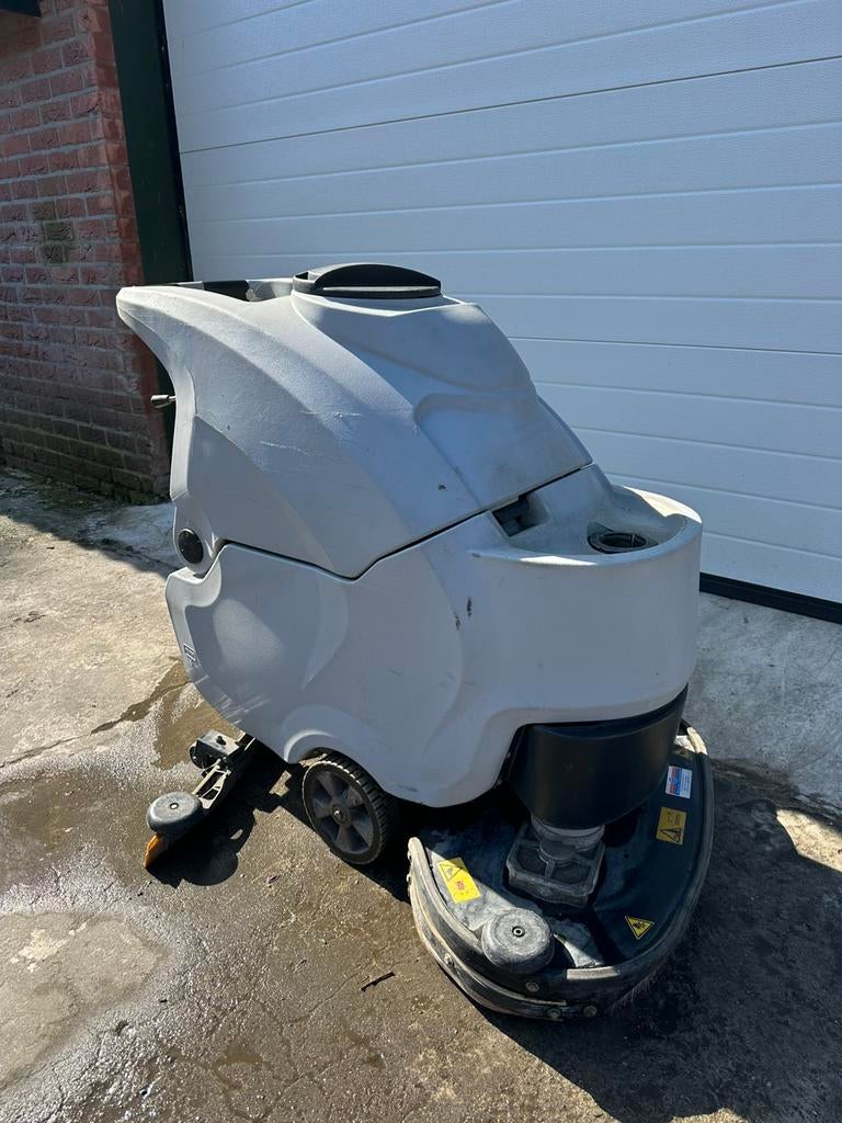 Dibo Schrobzuigmachine, Ophalen, Overige typen