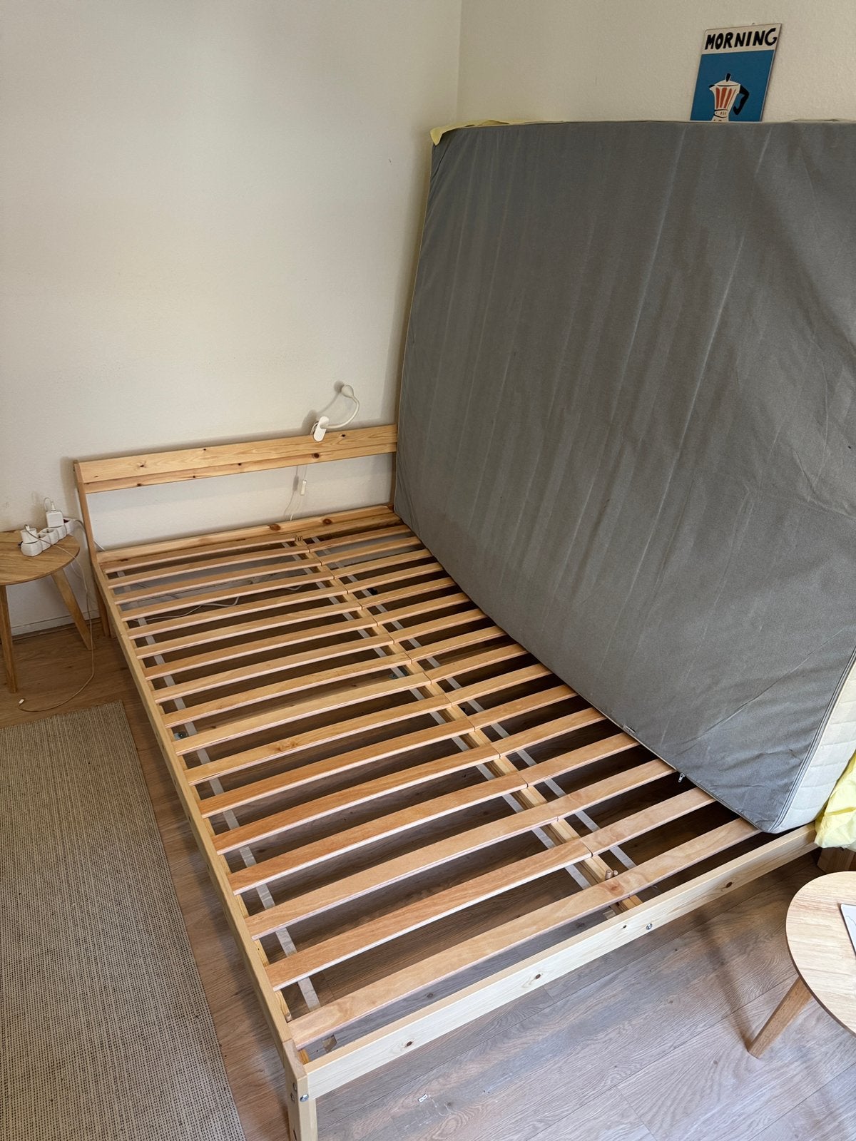 Bed and matress, Ophalen, Bruin, Tweepersoons, 140 cm