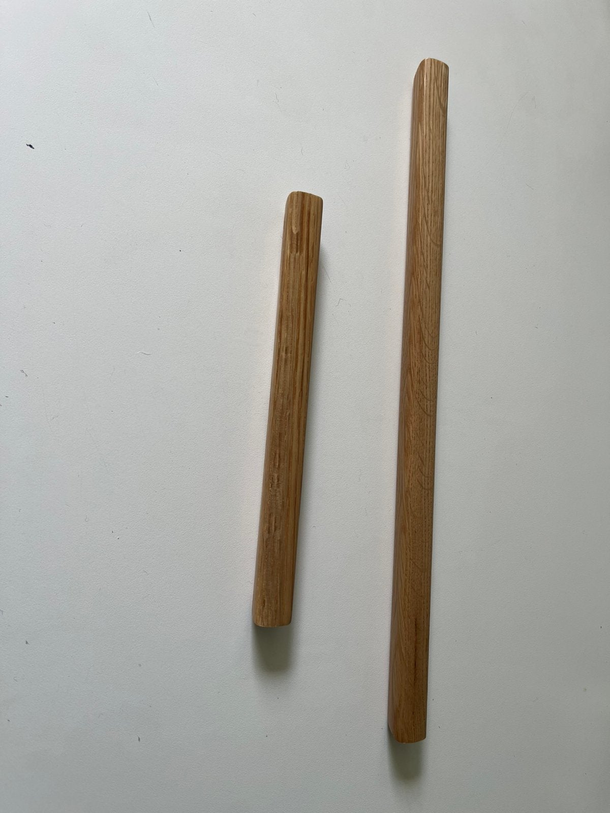 Handgrepen eikenhout 320mm en 160mm, Doe-het-zelf en Verbouw, Hang- en Sluitwerk, Ophalen of Verzenden, Zo goed als nieuw, Overige typen